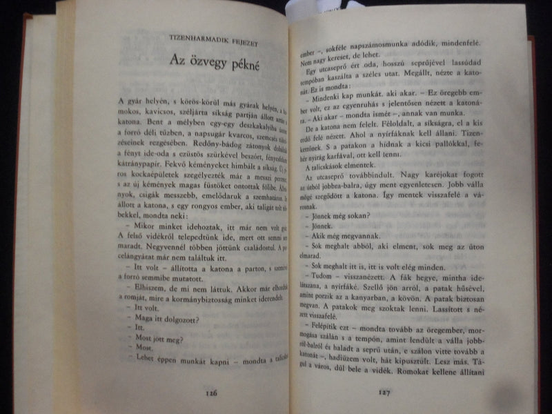 1957 A HAZUG KATONA HARDCOVER BOOK BY TOROK SANDOR - HUNGARIAN TEXT - KD 8956