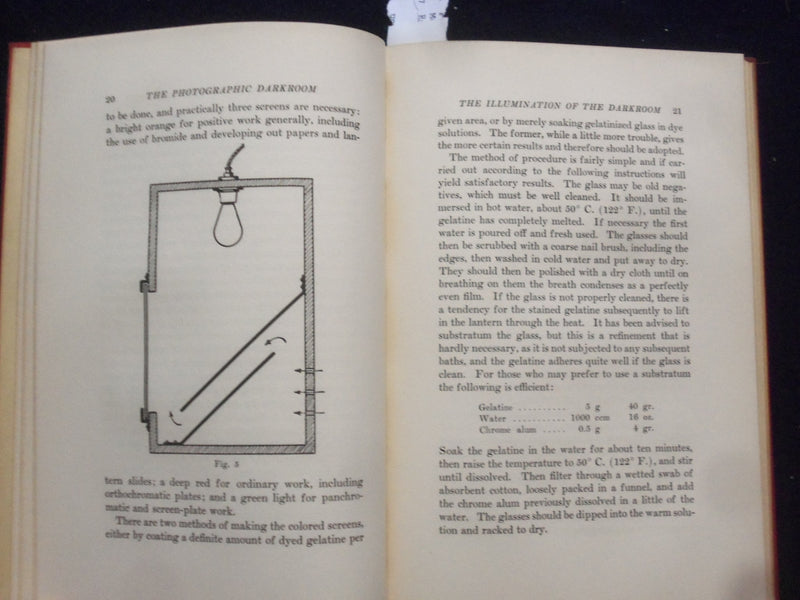 1933 THE PHOTOGRAPHIC DARKROOM HARDCOVER BOOK BY E.J. WALL - KD 8464