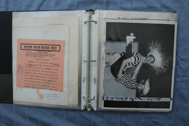 1960'S THEATRE ORIGINAL NEWS PHOTOS ALBUM - 39 PHOTOS - #109