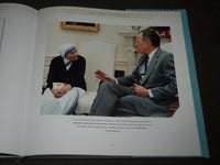 1997 MOTHER TERESA A PICTORIAL BIOGRAPHY BOOK BY JOANNA HURLEY - I 1582