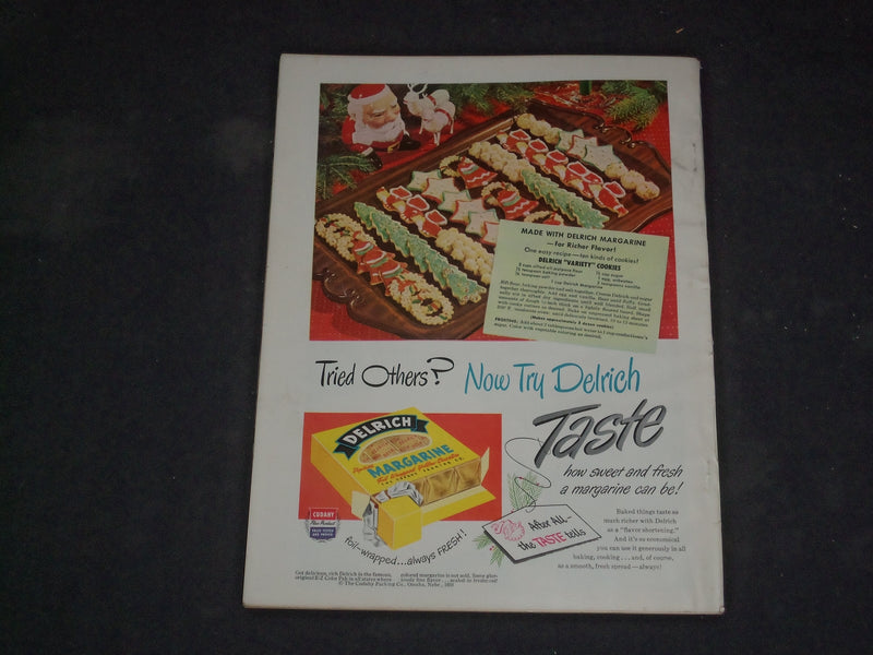 1950 DECEMBER WOMAN'S DAY MAGAZINE - CHRISTMAS CHOIR COVER - B 4045