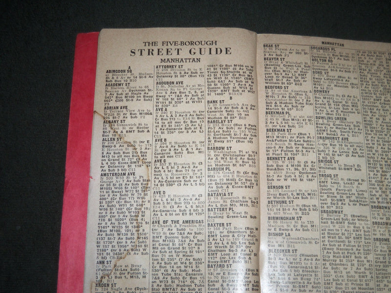 1955 5 BOROUGH STREET GUIDE OF NEW YORK - SOFTCOVER - J 2515