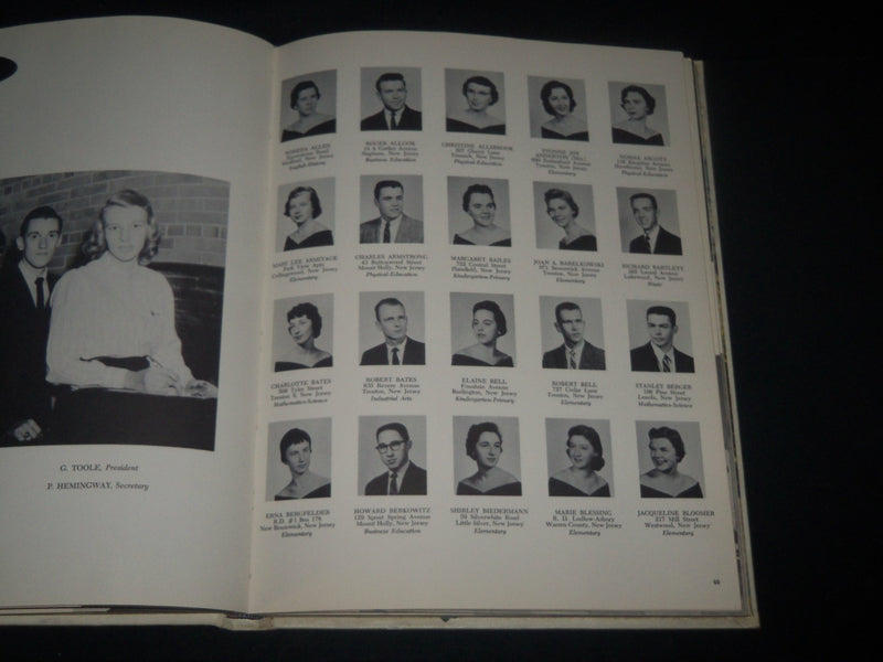 1958 SEAL STATE TEACHERS COLLEGE YEARBOOK - TRENTON NEW JERSEY - YB 1599