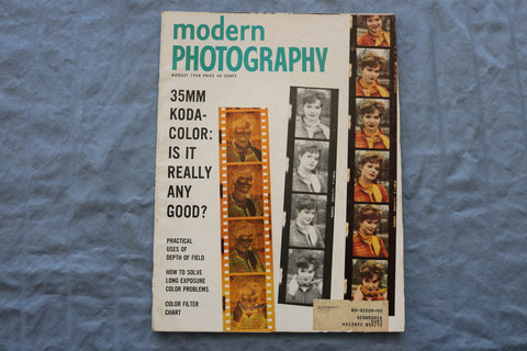 1958 AUGUST MODERN PHOTOGRAPHY MAGAZINE - 35MM KODA-COLOR COVER - SP 1195U