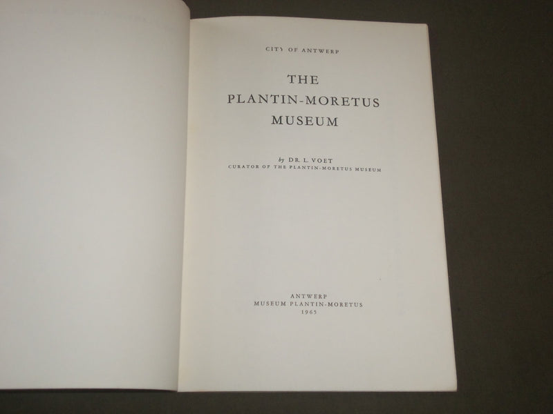 1965 THE PLANTIN MORETUS MUSEUM BY DR. L. VOET SOFTCOVER BOOK - J 2696