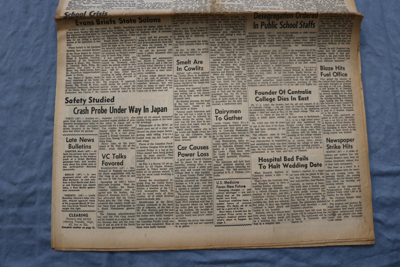 1966 MAR 7 THE DAILY CHRONICLE NEWSPAPER - MIDWEST RELIEVED OF BLIZZARD- NP 8503