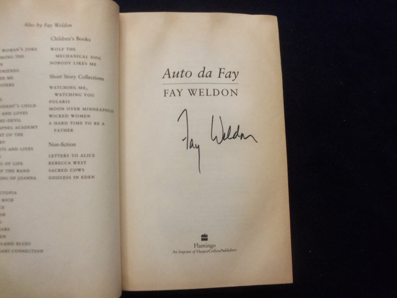 2002 AUTO DA FAY HARDCOVER BOOK - AUTOGRAPHED BY FAY WELDON - KD 8520