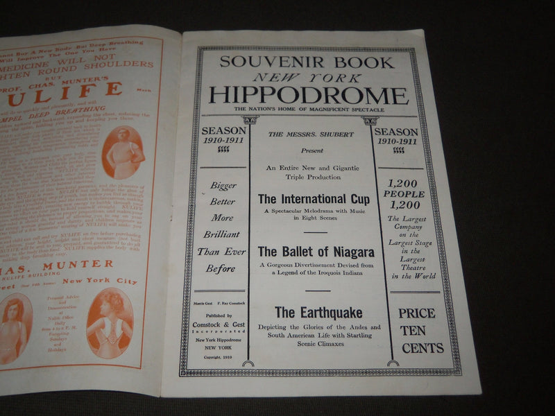 1914 NEW YORK HIPPODROME SOUVENIR BOOK - GREAT PHOTOS - J 2837