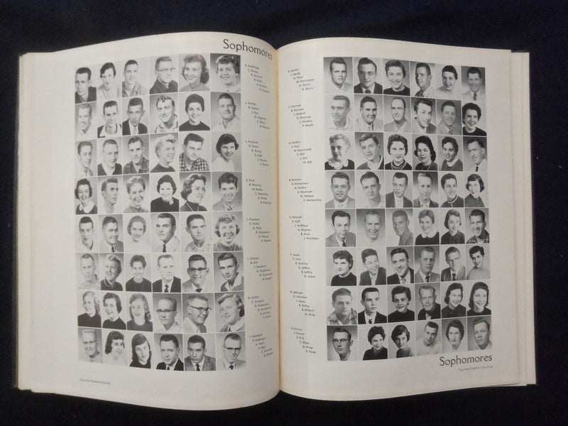 1957 WARBLER EASTERN ILLINOIS STATE COLLEGE YEARBOOK - CHARLESTON, IL - YB 3315