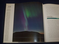 1994 LES AURORES BOREALES OU LES LUMIERES MYSTERIEUSES FRENCH BOOK - KD 2772