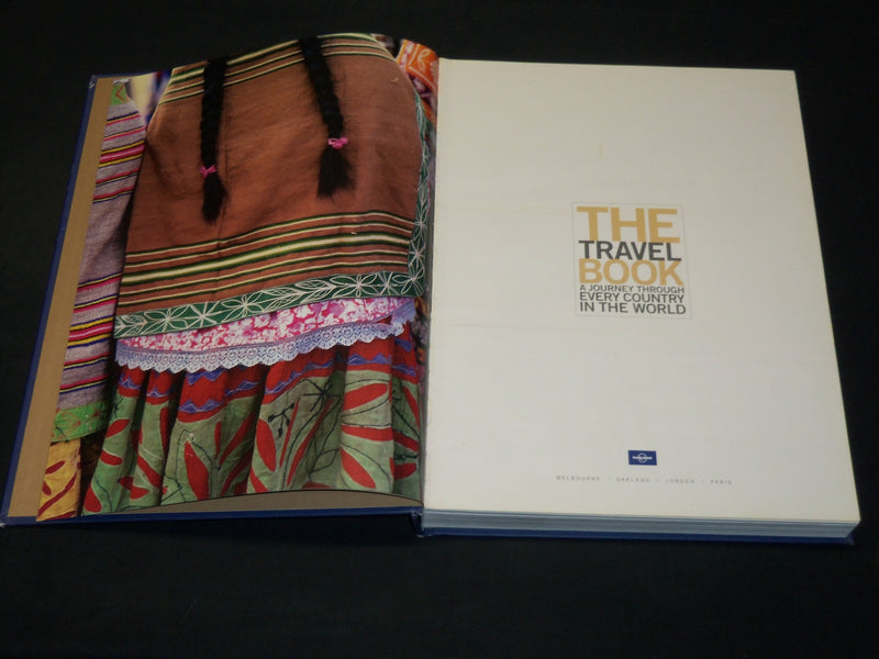 2004 THE TRAVEL BOOK JOURNEY THROUGH EVERY COUNTRY HARDCOVER BOOK - KD 3983G