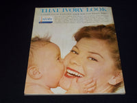 1962 FEBRUARY MCCALL'S MAGAZINE - NICE FASHION FRONT COVER - E 20243