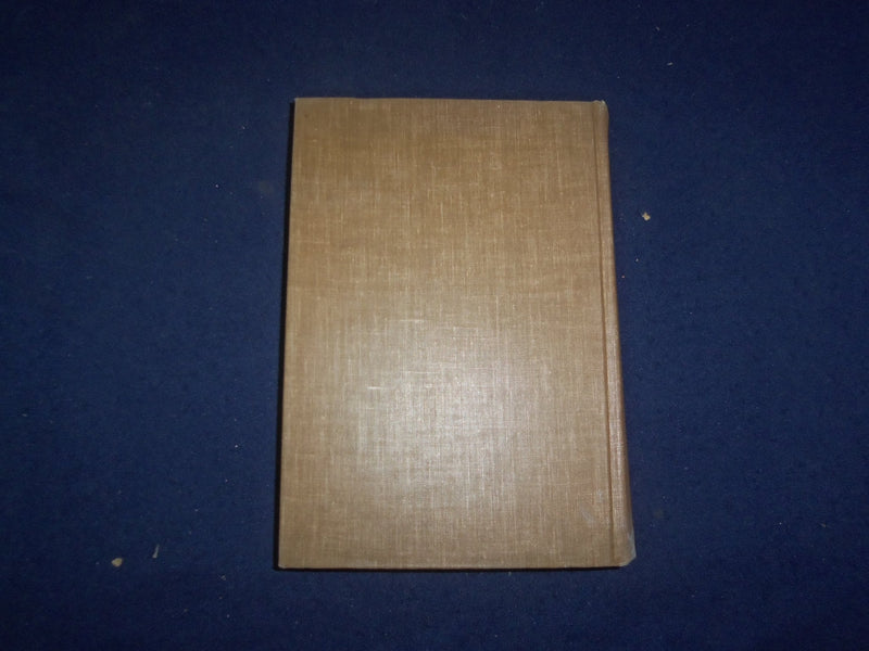 1946 OF MAKING MANY BOOKS HARDCOVER BOOK BY ROGER BURLINGAME - KD 8177