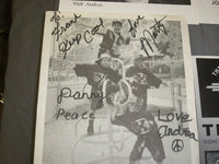 ASSORTED ENTERTAINER 8 X 10 AUTOGRAPHED PHOTOS - LOT OF 6 - J 4078