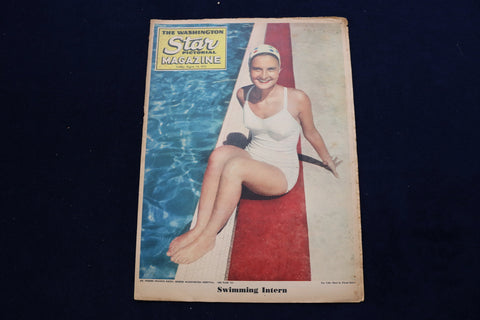 1952 AUG 24 WASHINGTON STAR PICTORIAL MAGAZINE - SWIMMING INTERN COVER - E 23327