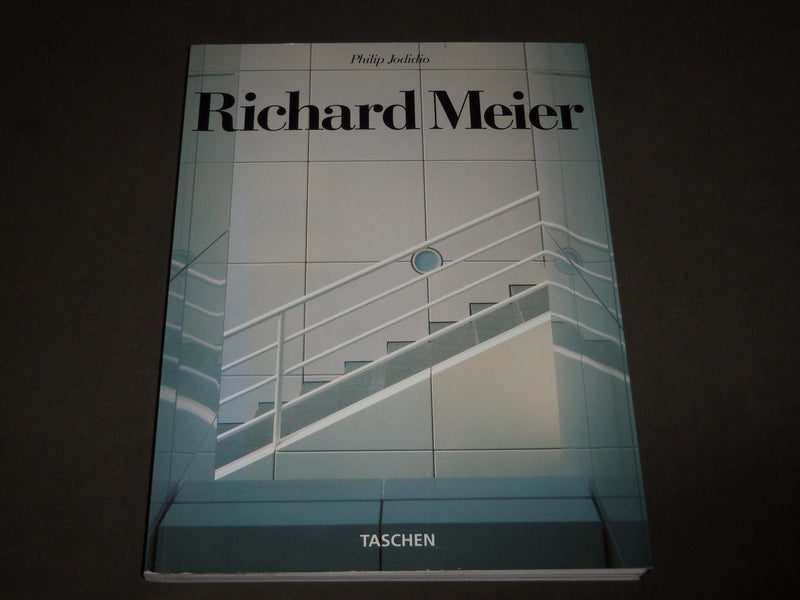 1996 RICHARD MEIER SOFTCOVER BOOK BY PHILIP JODIDIO - GREAT PHOTOS - D 125