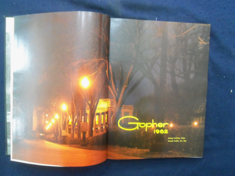 1962 GOPHER UNIVERSITY OF MINNESOTA YEARBOOK - MINNEAPOLIS, MINNESOTA - YB 3301