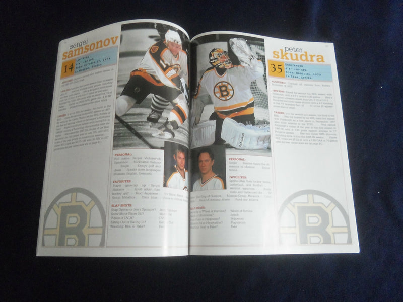 2000-2001 BOSTON BRUINS YEARBOOK - ST 7140