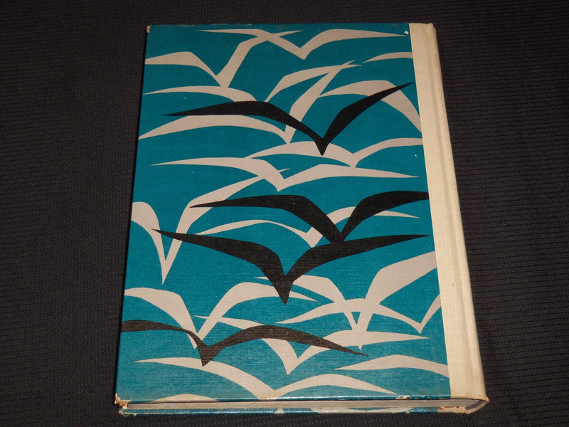 1961 BIRDS OF THE WORLD HARDCOVER BOOK BY OLIVER AUSTIN - NICE ILLUS.- KD 4585K
