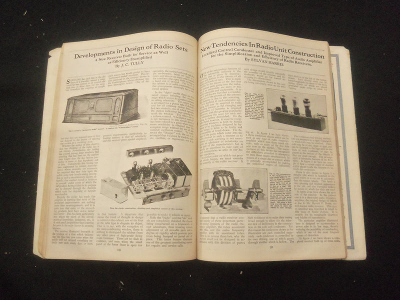 1926 FALL RADIO REVIEW & RADIO LISTENERS' GUIDE AND CALL BOOK MAGAZINE - B 433V