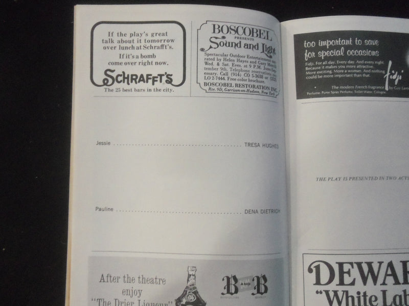 1972 THE PRISONER OF SECOND AVENUE PLAYBILL - FALK & GRANT SIGNATURES - J 8220