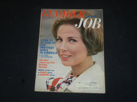 1966 FEBRUARY GLAMOUR MAGAZINE - NICE COVER AND FASHIONS - SP 5831