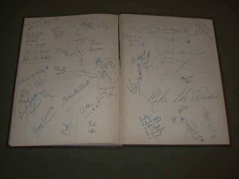 1964 HALLOWEEN ALL HALLOWS INSTITUTE YEARBOOK - BRONX, NEW YORK - YB 1334