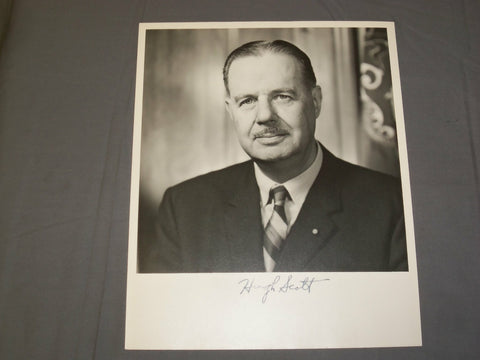 PENNSYLVANIA SENATOR HUGH SCOTT 8 X 10 AUTOGRAPHED PHOTO - J 4069