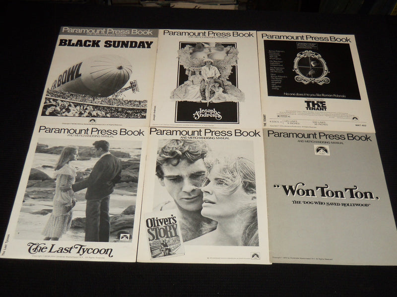 1970'S PARAMOUNT MOVIE PRESSBOOKS - 13 PIECES - O 3804