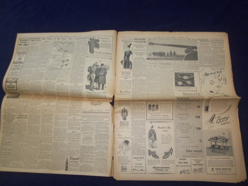 1942 NOV 5 NEW YORK TIMES - ROMMEL IN FULL RETREAT, TANKS, GUNS SMASHED- NP 6511