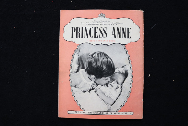 1950 PRINCESS ANNE FIRST SOUVENIR BOOK - SOFTCOVER - K 2252