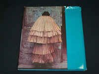 1974 IN PRAISE OF HANDS HARDCOVER BOOK BY OCTAVIO PAZ - R 718C