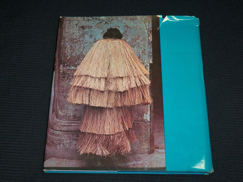1974 IN PRAISE OF HANDS HARDCOVER BOOK BY OCTAVIO PAZ - R 718C