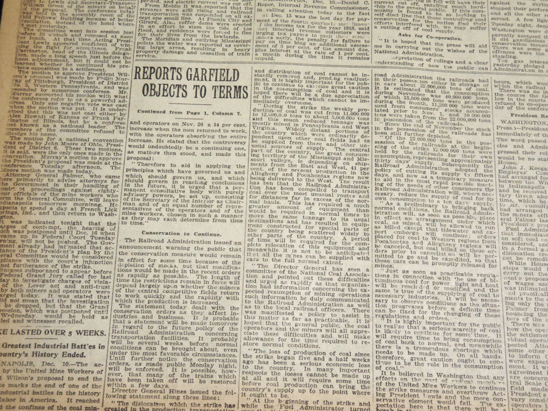 1919 DEC 11 NEW YORK TIMES MINERS ACCEPT WILSON PLAN, GO BACK TO WORK - NT 7952