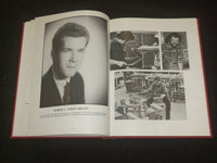 1976 MONTCLAIR STATE COLLEGE YEARBOOK - MONTCLAIR, NEW JERSEY - YB 2093