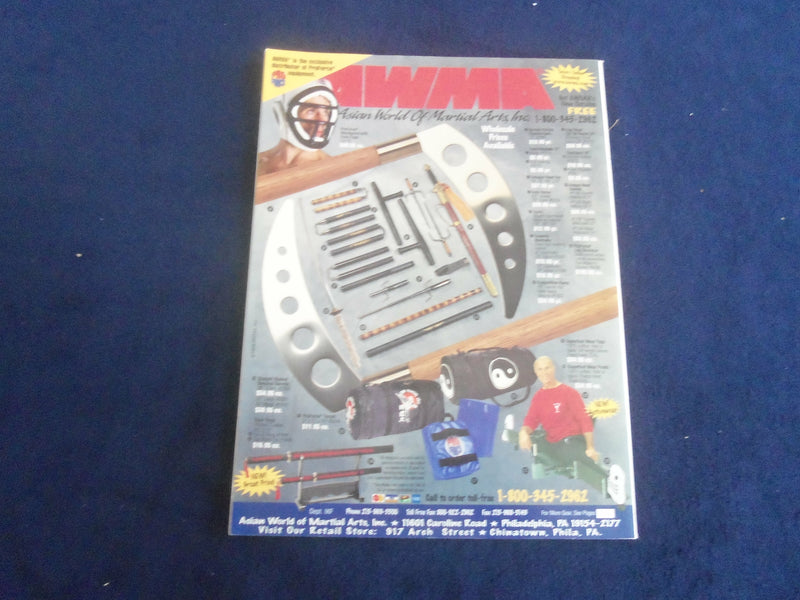 2000 JANUARY INSIDE KUNG FU MAGAZINE - MARTIAL ART'S MAGNIFICIENT - F 375N