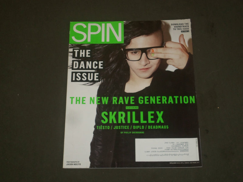 2011 OCTOBER SPIN MAGAZINE - SKRILLEX COVER - GREAT PHOTOS - B 2111