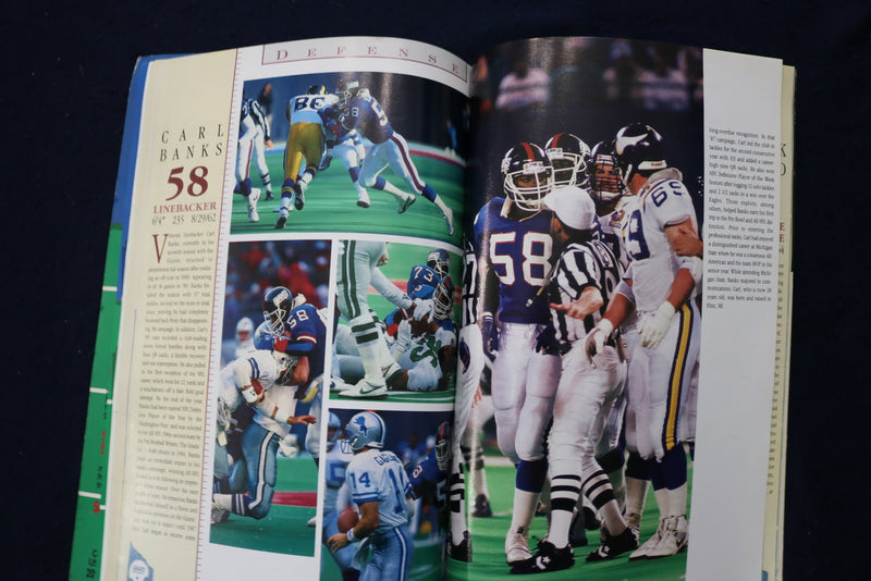 1990 NEW YORK GIANTS FOOTBALL YEARBOOK - K 1707