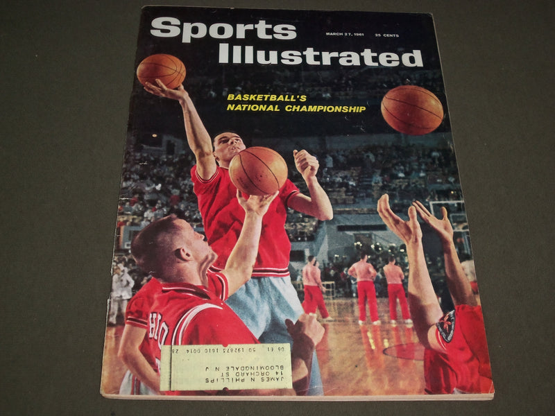 1961 MARCH 27 SPORTS ILLUSTRATED MAGAZINE-BASKETBALL NAT'L CHAMPIONSHIP -SP 9004