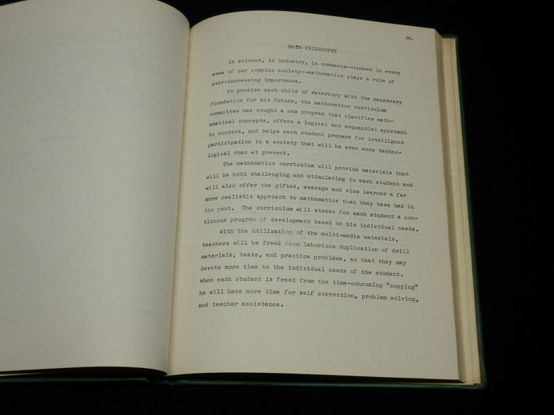 1969 WATERBURY CONNECTICUT MIDDLE SCHOOL CURRICULUM REPORT BOOK - KD 6313
