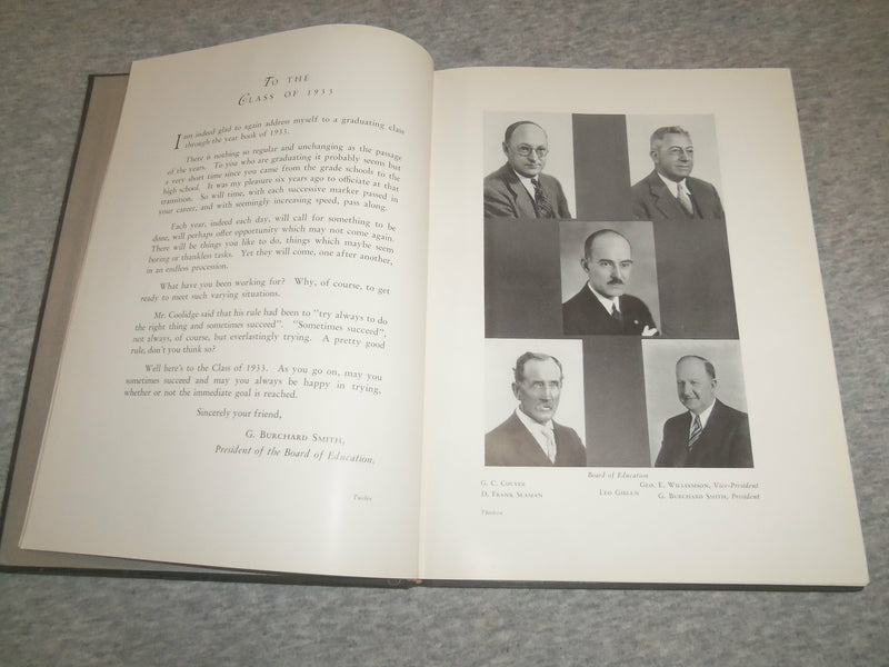 1933 THE VOYAGEUR FREEPORT HIGH SCHOOL YEARBOOK - FREEPORT, NEW YORK - YB 2499