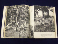 1955 THE WORLD OF ALBERT SCHWEITZER BY ERICA ANDERSON BOOK - PHOTOS - KD 1769