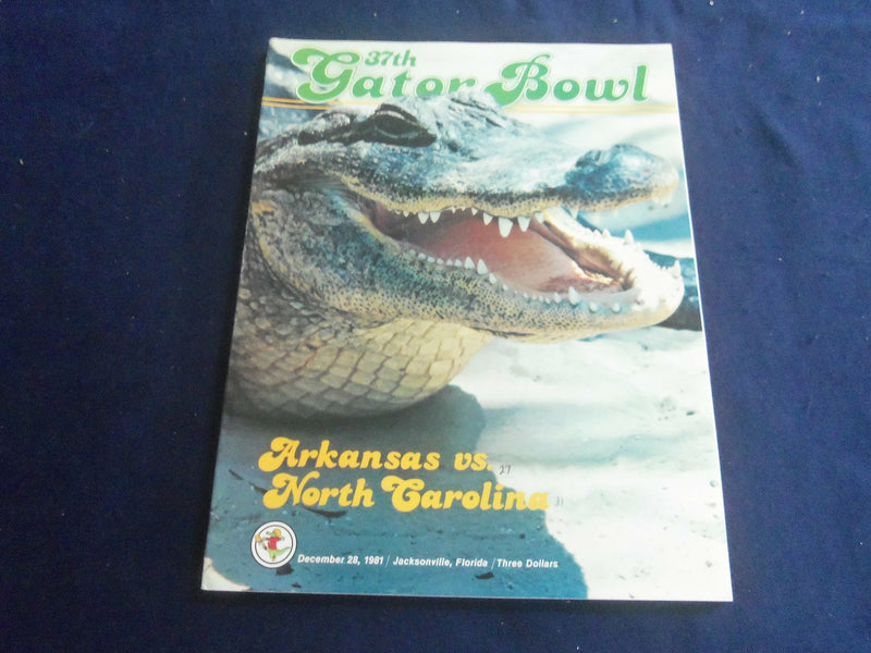 1981 DEC 28 GATOR BOWL PROGRAM - UNIV ARKANSAS VS UNIV NO. CAROLINA - ST 4027C