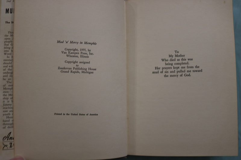 1955 MUD'N MERCY IN MEMPHIS HARDCOVER BOOK BY MEL LARSON - KD 9639