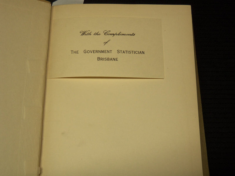 1937-1949 QUEENSLAND YEAR BOOK LOT OF 10 - GOV. STATISTICIAN BRISBANE - KD 2185