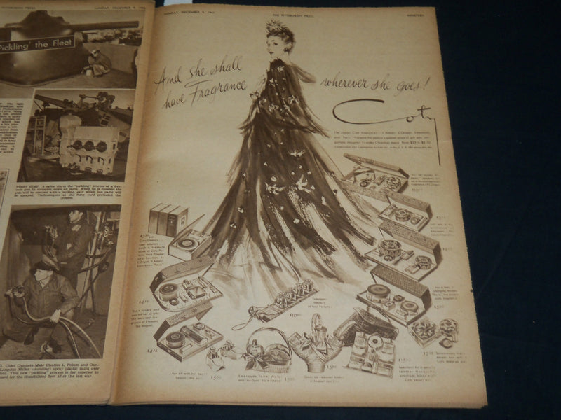 1945 DEC 9 THE PITTSBURGH PRESS SUNDAY ROTO SECTION - INGRID BERGMAN - NP 4553