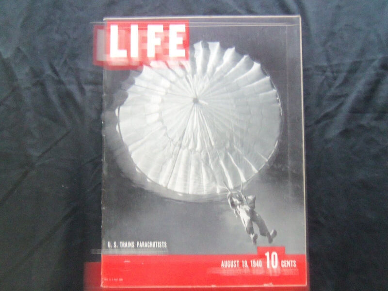 1940 AUGUST 19 LIFE MAGAZINE - PARACHUTE TRAINEE - L 196