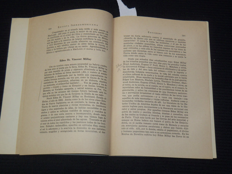 1941 A. ORTIZ VARGAS - PERFILES ANGLOAMERICANOS INSCRIBED LOT OF 2- K 2693