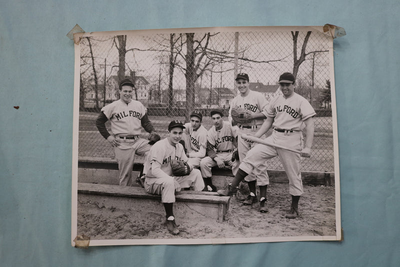 1955 OAK LILY AND IVY MILFORD HIGH SCHOOL YEARBOOK - MILFOR, MA. - YB 3571