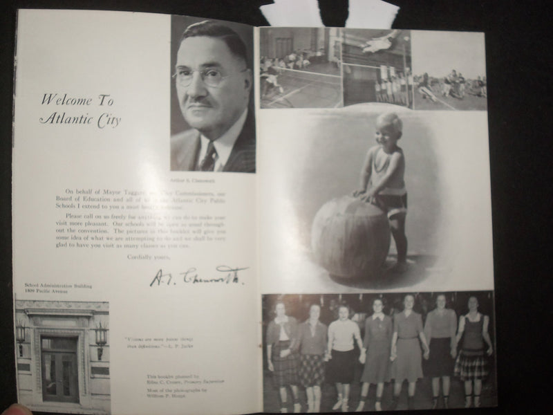 1940'S ATLANTIC CITY DEFENSE FOR DEMOCRACY SOFTCOVER BOOK - J 9851